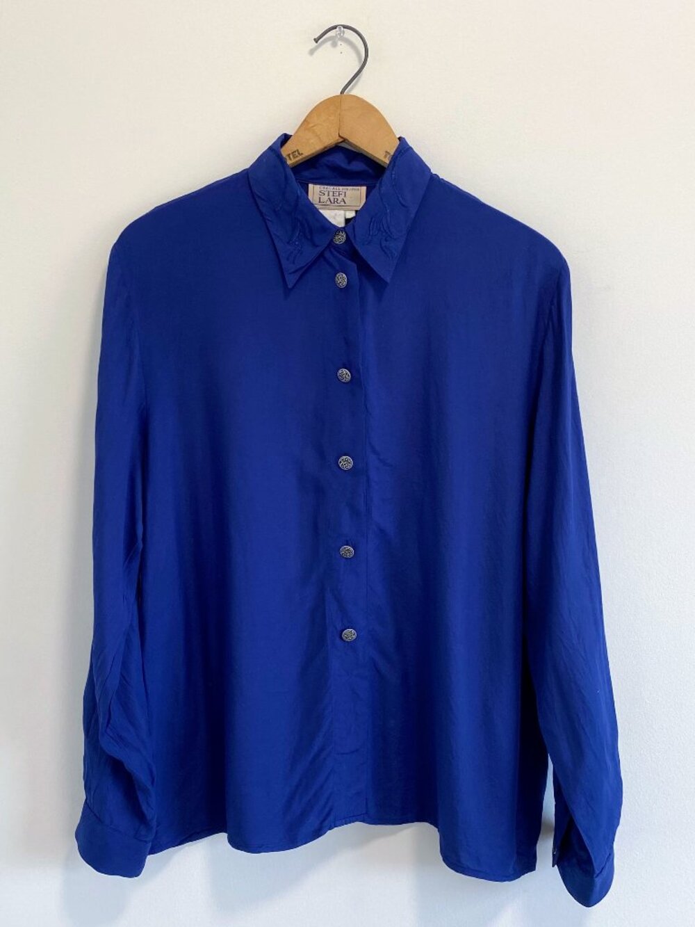 Vintage Indigo Blue Button Down w/ Embroidered Collar / 90s